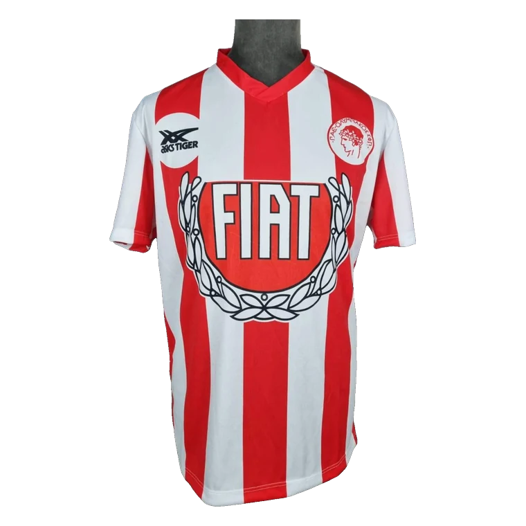 Olympiacos home · 1982/83